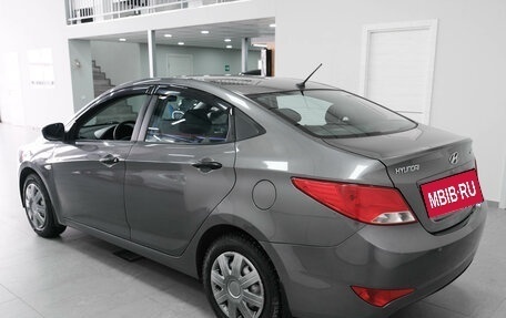 Hyundai Solaris II рестайлинг, 2015 год, 799 000 рублей, 3 фотография