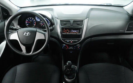 Hyundai Solaris II рестайлинг, 2015 год, 799 000 рублей, 10 фотография