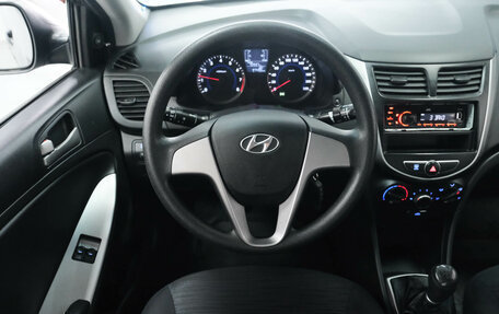 Hyundai Solaris II рестайлинг, 2015 год, 799 000 рублей, 12 фотография