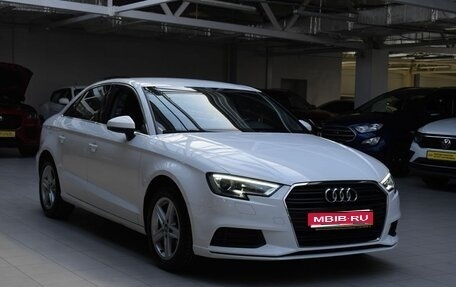 Audi A3, 2018 год, 1 890 000 рублей, 1 фотография