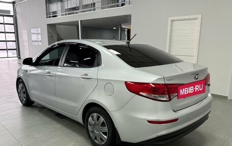 KIA Rio III рестайлинг, 2016 год, 855 000 рублей, 5 фотография