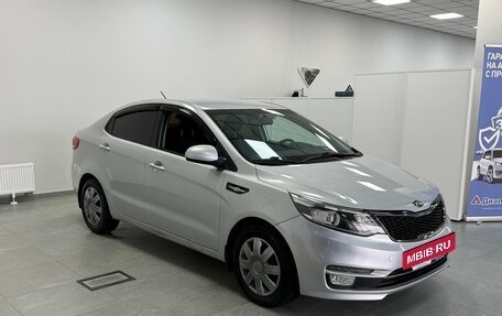 KIA Rio III рестайлинг, 2016 год, 855 000 рублей, 3 фотография