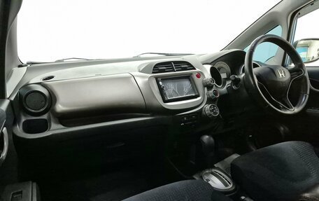 Honda Fit III, 2008 год, 645 000 рублей, 12 фотография