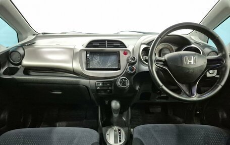 Honda Fit III, 2008 год, 645 000 рублей, 10 фотография