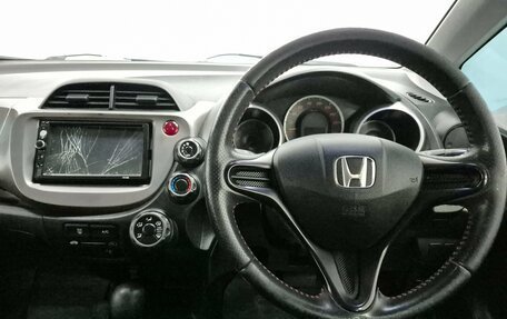 Honda Fit III, 2008 год, 645 000 рублей, 11 фотография