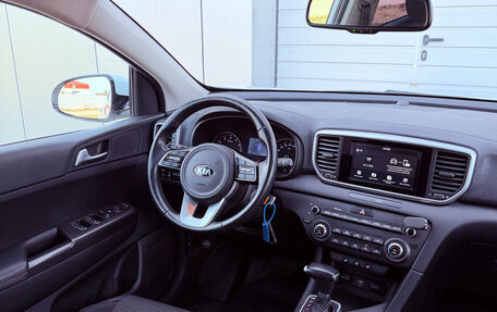 KIA Sportage IV рестайлинг, 2019 год, 2 300 000 рублей, 19 фотография