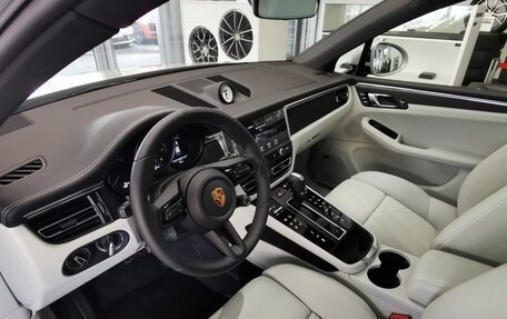Porsche Macan I рестайлинг, 2025 год, 14 280 000 рублей, 11 фотография