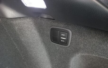 Porsche Macan I рестайлинг, 2025 год, 14 280 000 рублей, 9 фотография