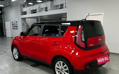 KIA Soul II рестайлинг, 2019 год, 1 850 000 рублей, 3 фотография