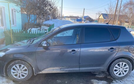 KIA cee'd I рестайлинг, 2010 год, 850 000 рублей, 2 фотография