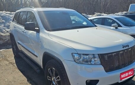 Jeep Grand Cherokee, 2011 год, 2 100 000 рублей, 2 фотография