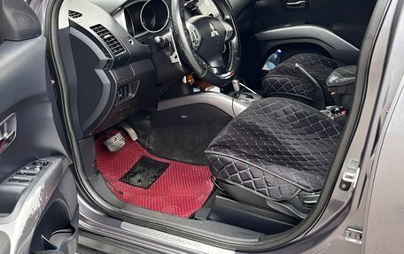 Mitsubishi Outlander III рестайлинг 3, 2007 год, 1 050 000 рублей, 4 фотография