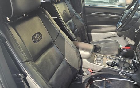 Jeep Grand Cherokee, 2011 год, 2 100 000 рублей, 20 фотография