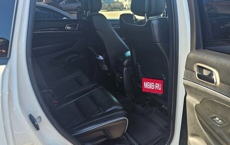 Jeep Grand Cherokee, 2011 год, 2 100 000 рублей, 18 фотография