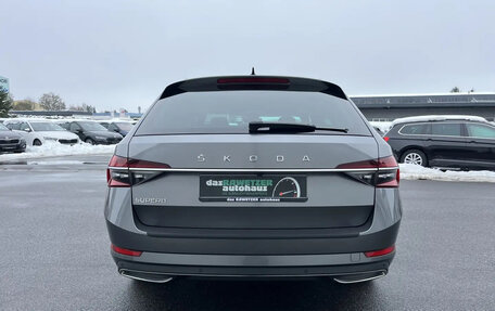 Skoda Superb III рестайлинг, 2022 год, 4 200 000 рублей, 3 фотография