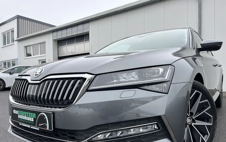 Skoda Superb III рестайлинг, 2022 год, 4 200 000 рублей, 11 фотография