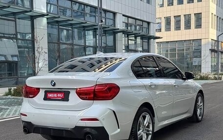 BMW 1 серия, 2022 год, 2 000 000 рублей, 6 фотография