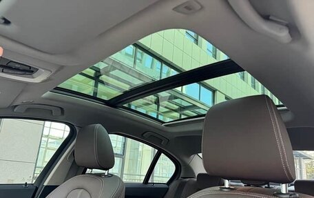 BMW 1 серия, 2022 год, 2 000 000 рублей, 19 фотография