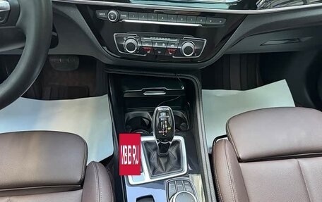 BMW 1 серия, 2022 год, 2 000 000 рублей, 16 фотография