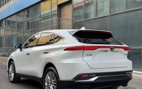 Toyota Harrier, 2021 год, 4 300 000 рублей, 4 фотография