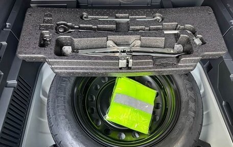 Toyota Harrier, 2021 год, 4 300 000 рублей, 16 фотография