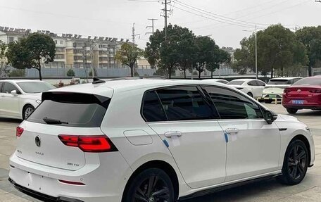 Volkswagen Golf VIII, 2022 год, 2 000 000 рублей, 5 фотография