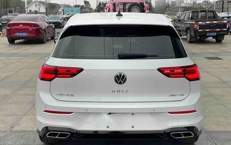 Volkswagen Golf VIII, 2022 год, 2 000 000 рублей, 6 фотография