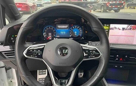 Volkswagen Golf VIII, 2022 год, 2 000 000 рублей, 13 фотография