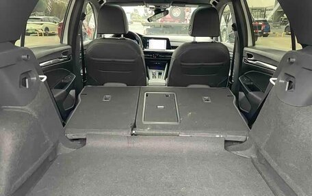 Volkswagen Golf VIII, 2022 год, 2 000 000 рублей, 18 фотография