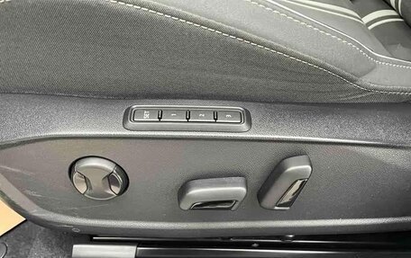 Volkswagen Golf VIII, 2022 год, 2 000 000 рублей, 16 фотография