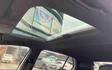 Volkswagen Golf VIII, 2022 год, 2 000 000 рублей, 21 фотография