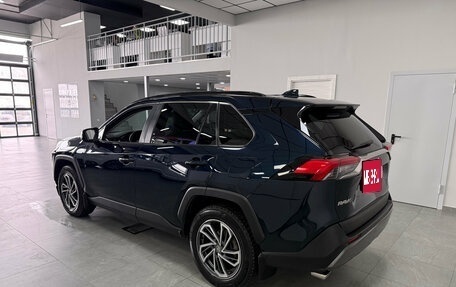 Toyota RAV4, 2020 год, 2 950 000 рублей, 4 фотография