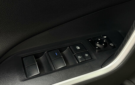 Toyota RAV4, 2020 год, 2 950 000 рублей, 16 фотография