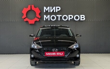 Hyundai Solaris II рестайлинг, 2021 год, 1 595 000 рублей, 2 фотография