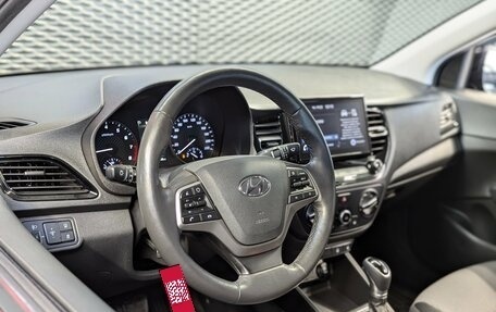 Hyundai Solaris II рестайлинг, 2021 год, 1 595 000 рублей, 8 фотография