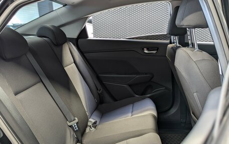 Hyundai Solaris II рестайлинг, 2021 год, 1 595 000 рублей, 32 фотография