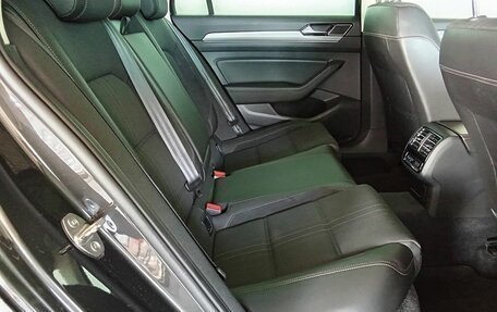 Volkswagen Passat B8 рестайлинг, 2018 год, 2 395 000 рублей, 10 фотография