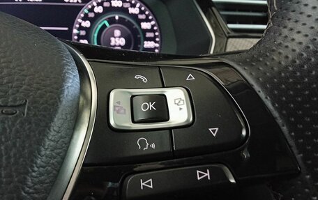 Volkswagen Passat B8 рестайлинг, 2018 год, 2 395 000 рублей, 16 фотография