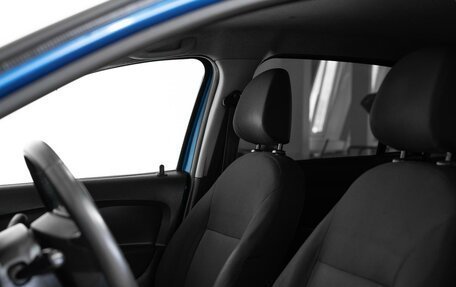 Renault Logan II, 2016 год, 785 000 рублей, 5 фотография