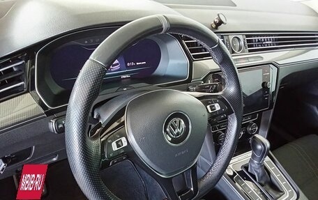 Volkswagen Passat B8 рестайлинг, 2018 год, 2 395 000 рублей, 12 фотография