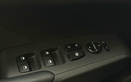 Hyundai Solaris II рестайлинг, 2021 год, 1 790 000 рублей, 8 фотография