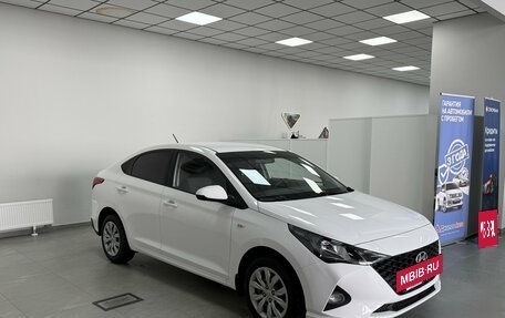 Hyundai Solaris II рестайлинг, 2021 год, 1 790 000 рублей, 3 фотография