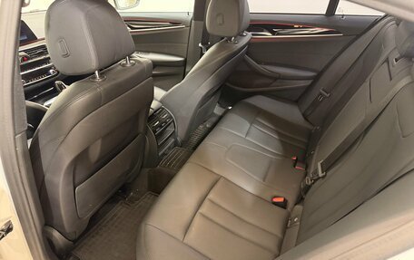BMW 5 серия, 2019 год, 3 030 000 рублей, 15 фотография