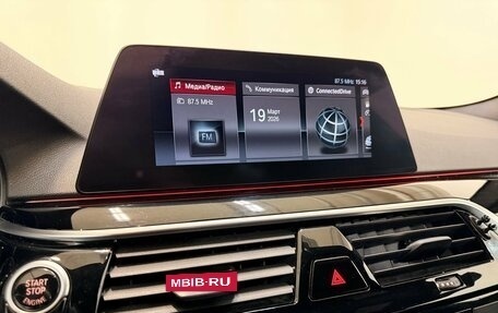 BMW 5 серия, 2019 год, 3 030 000 рублей, 12 фотография