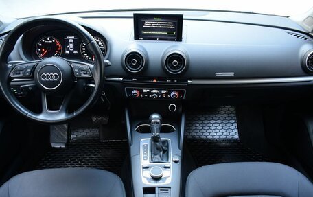 Audi A3, 2018 год, 1 890 000 рублей, 10 фотография