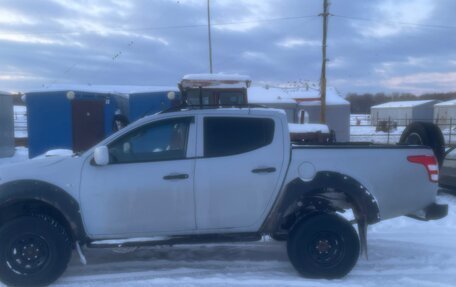 Mitsubishi L200 IV рестайлинг, 2015 год, 1 290 000 рублей, 2 фотография