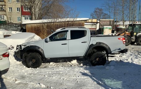 Mitsubishi L200 IV рестайлинг, 2015 год, 1 290 000 рублей, 11 фотография