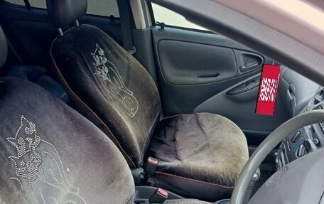 Toyota Vitz, 2001 год, 250 000 рублей, 11 фотография