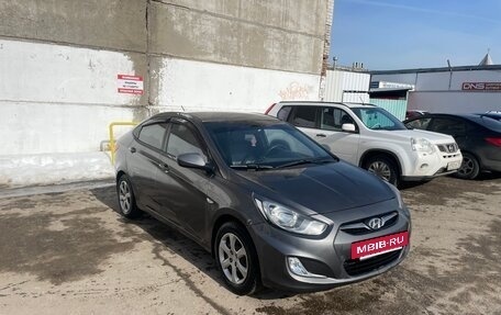 Hyundai Solaris II рестайлинг, 2012 год, 630 000 рублей, 11 фотография