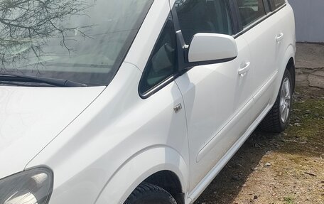 Opel Zafira B, 2012 год, 900 000 рублей, 8 фотография